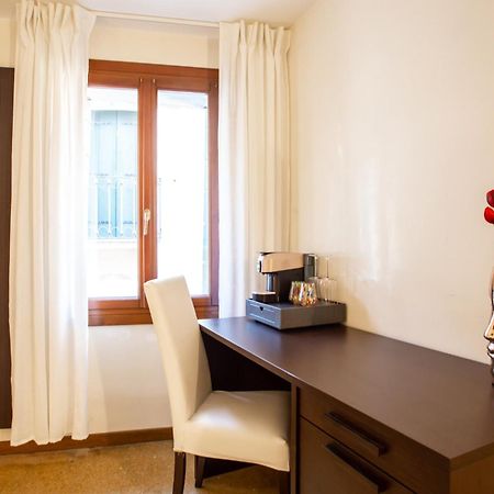 Luxury Apartment In San Marco, Венеция Экстерьер фото